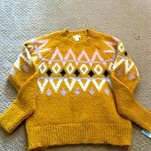 Brand new yellow sweater with designs